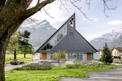 Katholische Kirche Bruder Klaus – Altdorf, Uri, 2023 Katholische Kirche Bruder Klaus – Altdorf, Uri, 2023